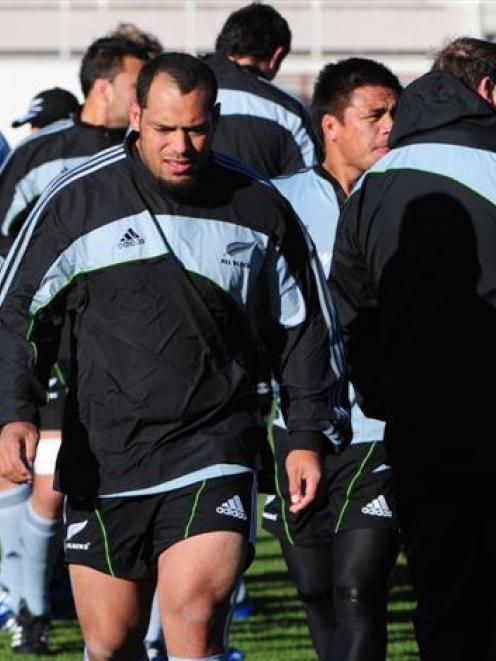 The All Blacks train at the University Oval on Monday. Photo by Craig Baxter.