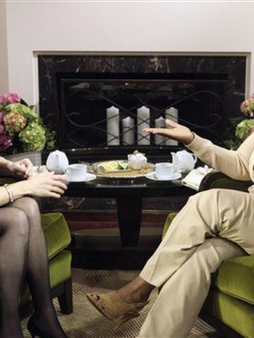 Sarah Ferguson talks to Oprah Winfrey. Photo by AP.