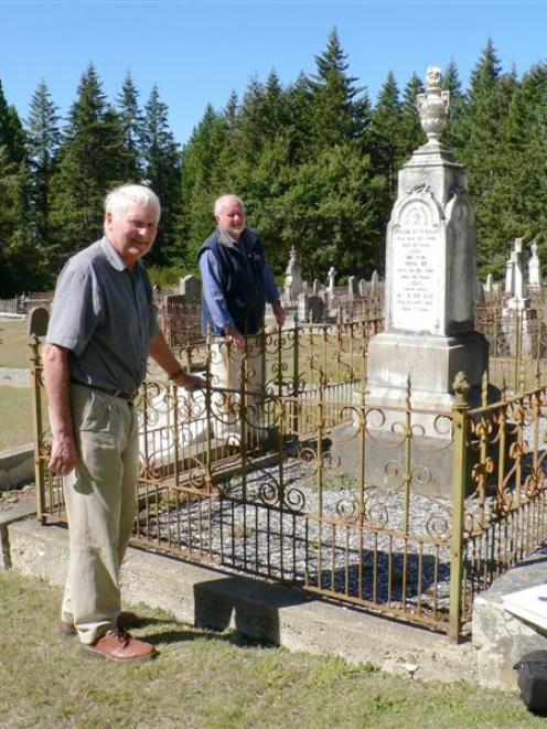 Second cousins Graham Thomson (left), and Roger Hardie pay their respects to founding family...