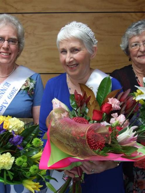 Senior Blossom Festival Queen Jennifer Bowie, of Alexandra (centre), is flanked by the two...