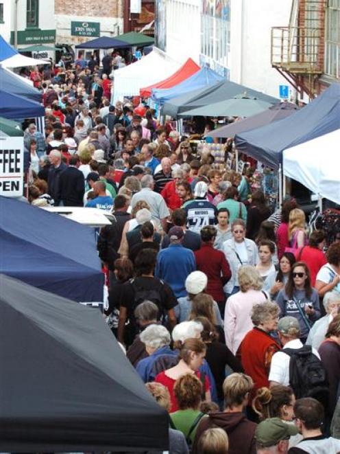Shoppers throng last year's Thieves Alley market. Photo by Gerard O'Brien.