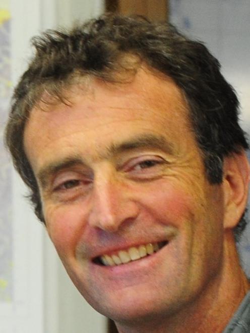 Simon Cox