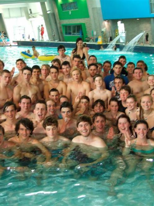 Some of  540 Australian Venturer Scouts in Queenstown take a refreshing dip at Alpine Aqualand ...