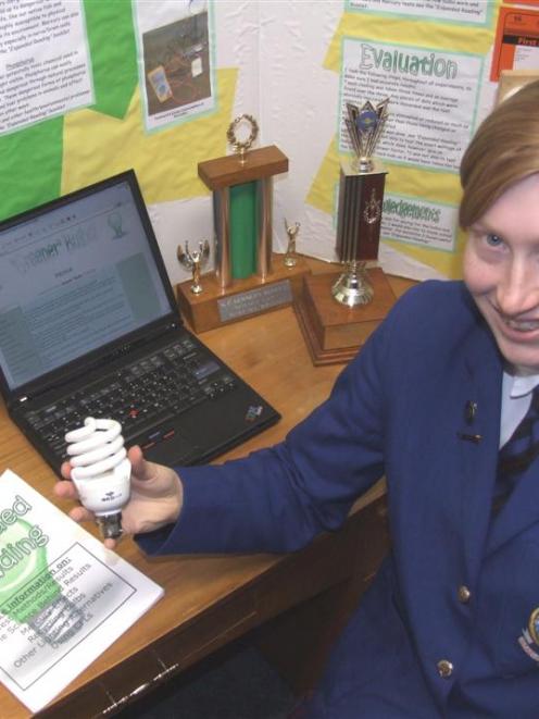 St Kevins College pupil Laura Grundy with her winning science project on energy-efficient bulbs....
