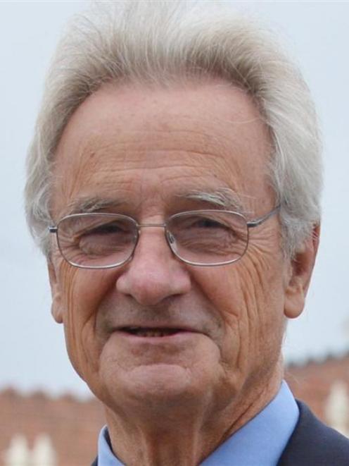 Stanley Paris