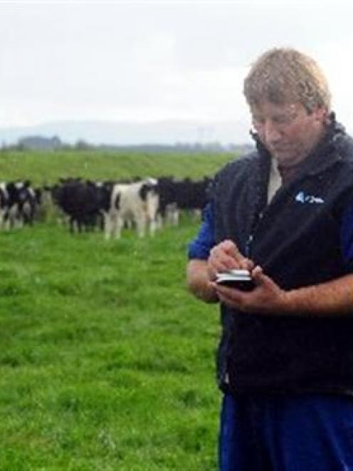 Stirling farmer Hamish Anderson welcomes the news broadband is coming to his farm. Photo by Craig...