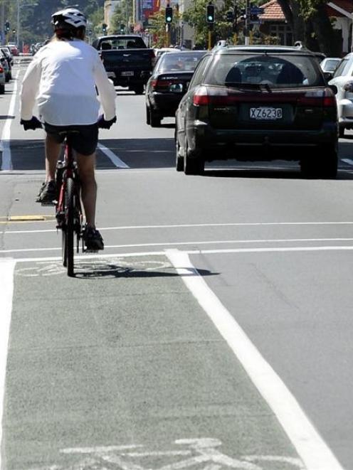 Submissions on cycling lane proposals are being called for by the NZTA and Dunedin City Council....