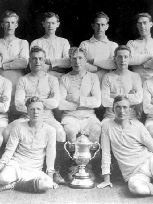 The 1923 Seacliff football team. Photo by Waikouaiti District Museum.