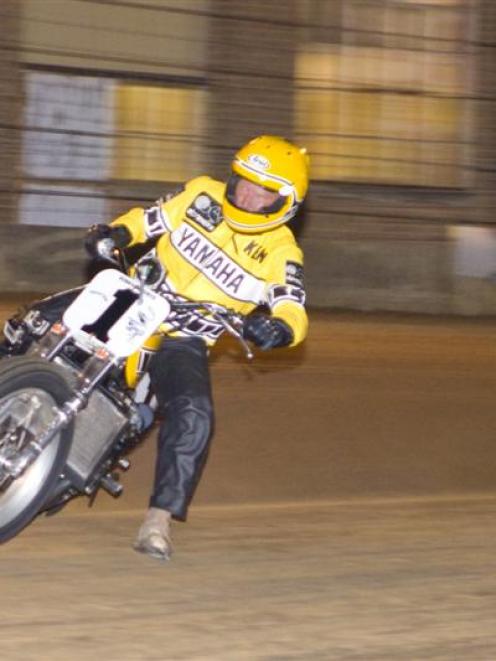 The brutal TZ750 dirt tracker and Kenny Roberts are reunited last August. Photo by Mo Murray.