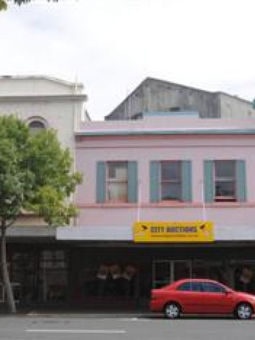 The buildings from 372-392 Princes St. Photo by Peter McIntosh.