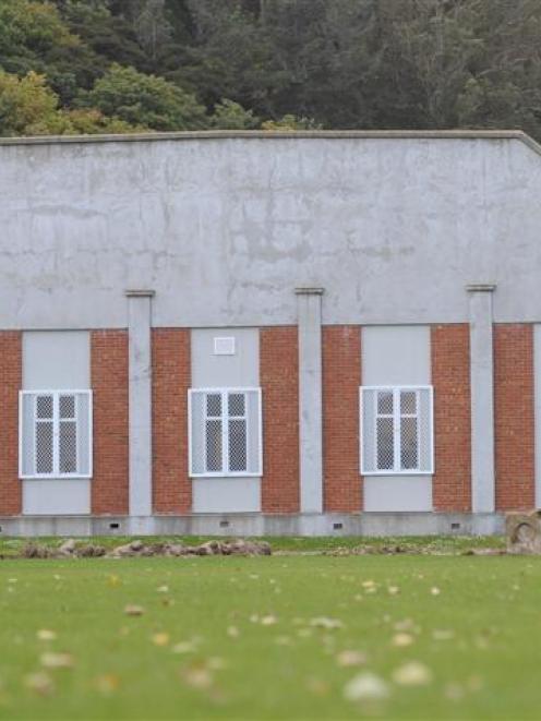 The former art gallery building viewed from the University Oval. Photo by Peter McIntosh.