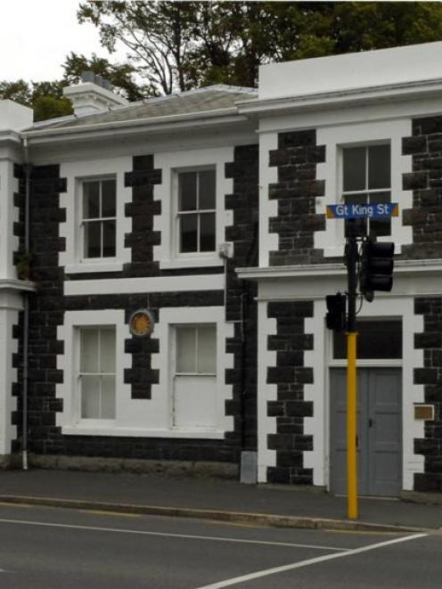 The former post office in Dunedin has been empty for more than three years, despite a deal signed...