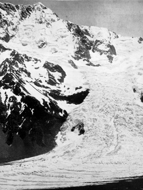 The Hochstetter ice falls, Mount Cook, two miles across at the widest part. - Otago Witness, 12.7...