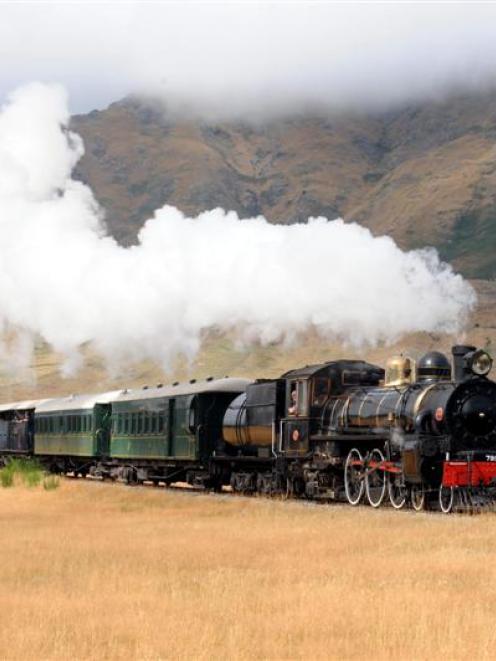 The Kingston Flyer carries tourists in February. Photo by Stephen Jaquiery.