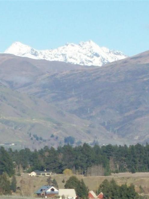 The peak that would be named Te Kohua, viewed from Cromwell. Photo supplied.