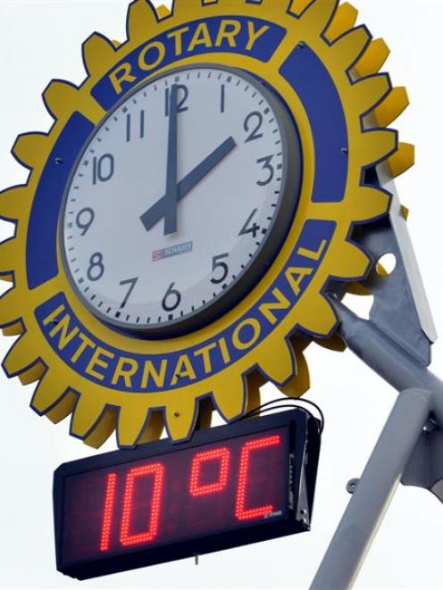 The problematic Mosgiel Clock in Anzac Park. Photo by Peter McIntosh.