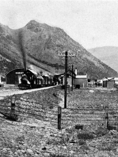 The railway station at Kurow, North Otago. — Otago Witness, 26.1.1916.
