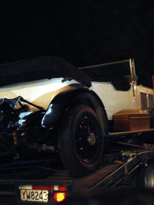 The Rolls-Royce taken from Hampden to Dunedin. Photo by Staff Photographer.