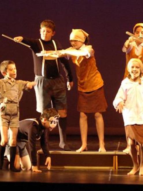 The Sound of Music is brought to life by Wakari School at Stars on Stage at the Regent Theatre...