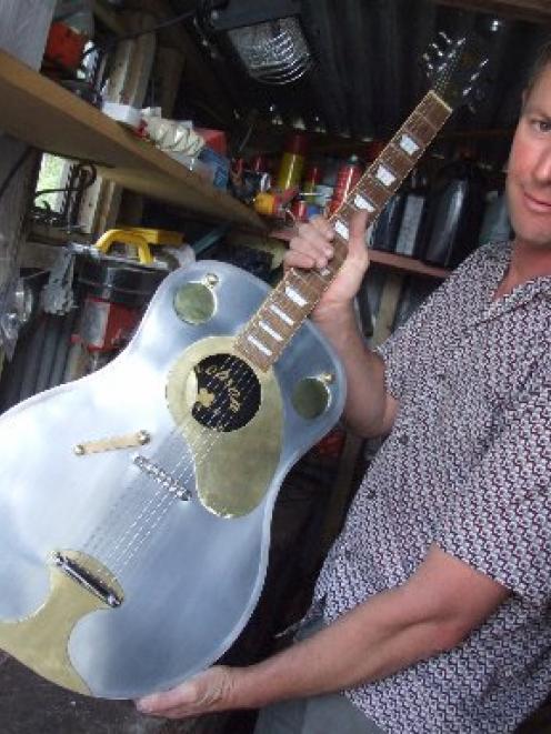 Acoustic guitar made of metal new arrivals