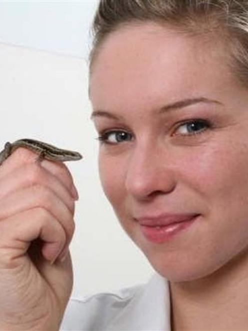 University of Otago student Amanda Chamberlain will be able to further her research into skinks...