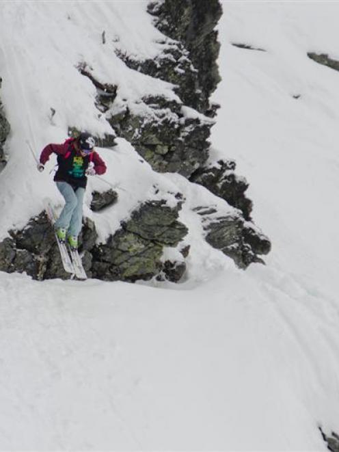 Wanaka skier Anna Smoothy during her qualifying run for the big mountain final. Photo by Action...