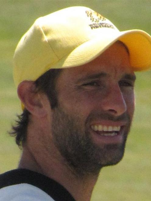 Wellington all-rounder Grant Elliott is the major surprise in the New Zealand World Cup squad of 15.