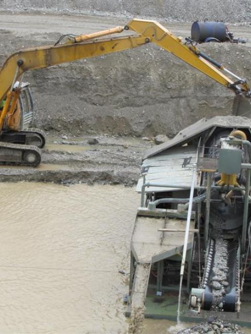 Work at the Earnscleugh mine. Photo by ODT.