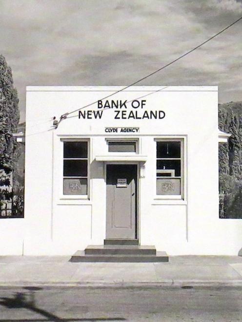 Bank of New Zealand, Clyde, Otago, 1977, by Laurence Aberhart.