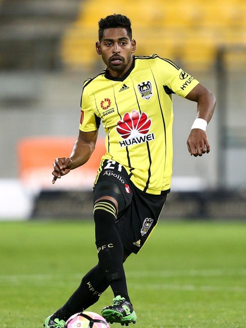 Roy Krishna in action for the Wellington Phoenix. Photo: Reuters