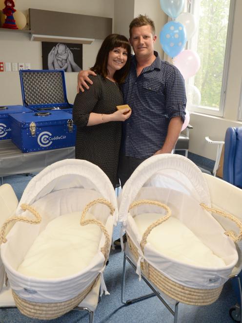 Emmerson Morgan and Ben Davidson with the CuddleCots given to Queen Mary Maternity Centre at Dunedin Hospital. Emmerson Morgan and Ben Davidson with the CuddleCots given to Queen Mary Maternity Centre at Dunedin Hospital. Photo by Linda Robertson.