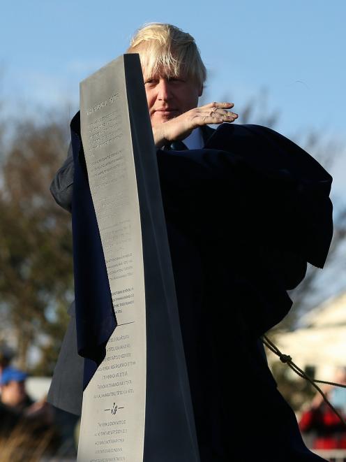 UK Foreign Secretary Boris Johnson unveils the UK Memorial at Pukeahu War Memorial Park. Photo: Getty Images