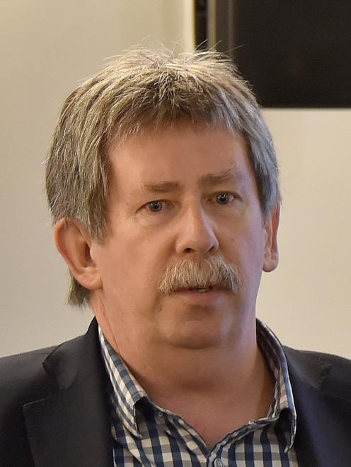 Richard Thomson.