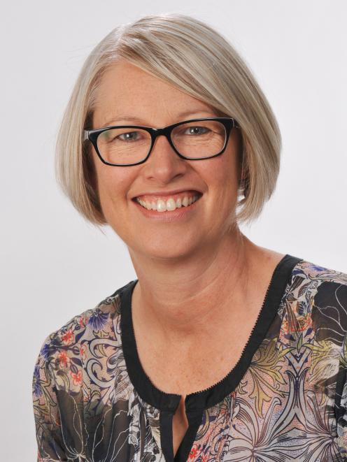 Dr Sue MacDonell