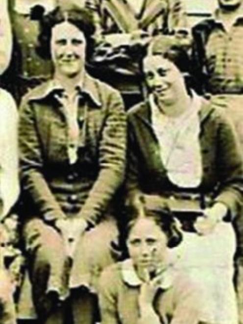 Grace Low (right), pictured sitting beside her mother, died in the Seacliff Mental Hospital fire. Photo: Supplied