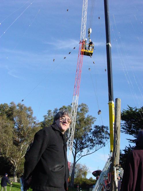 Sections of a new aerial installed for Palmerston's Radio Puketapu are bolted together in 2007....