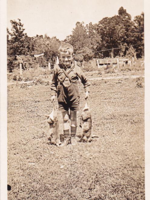 Dave Iggo with "underground mutton" in 1924. Photo: Supplied