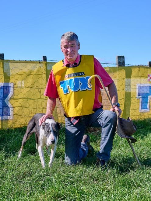 Mike Evans, of Greta Valley, and his dog Dawn won the short head and yard at the North Island...