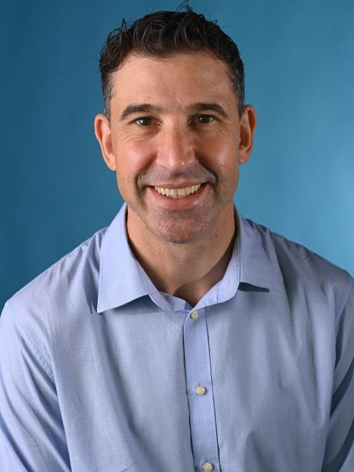 Karl Malakunas.