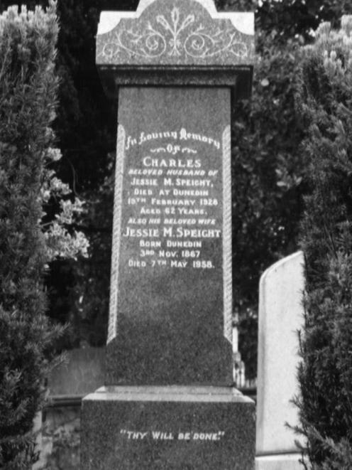 The tombstone marking the grave of Charles Speight, pictured in 2004. Photo: supplied