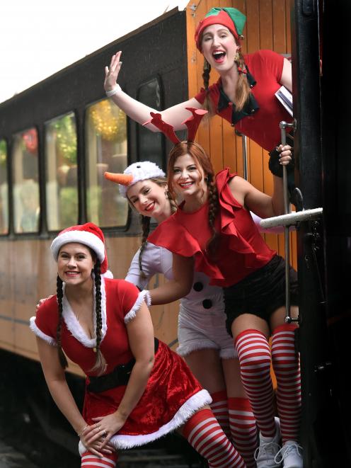 Train pyjamas outlet