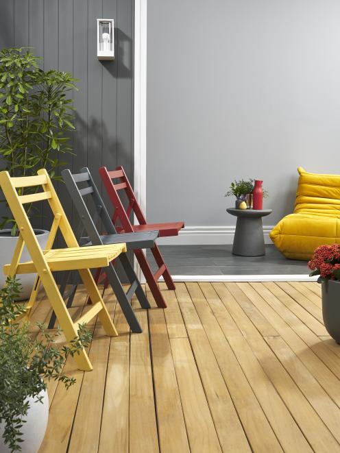 Bold pops of primary colour, whether it’s paint or stain can be used to create a connection...