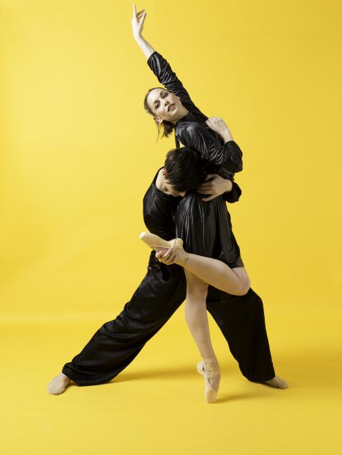 Subtle Dances by BalletCollective Aotearoa. Photo credit Celia Walmsley Stagebox Photography