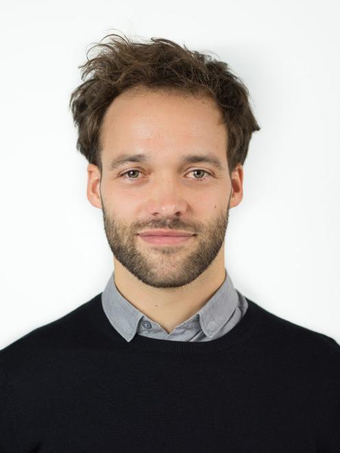 Thomas Kurer is a postdoctoral fellow at the Weatherhead Research Cluster, Harvard University. ...