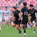 Cooper Roberts runs in midfield for the Baby Blacks. Photo: Getty Images