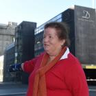 Christine Scott, of Dunedin, describes witnessing a bag snatch near Liverpool St, in Dunedin, yesterday. Photos: Gregor Richardson.