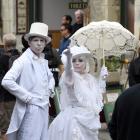 Human statues Paul Smith and Rochelle Brophy strike a pose at the Victorian celebrations. Photo:...