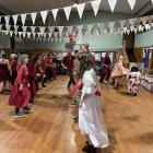1 - Le Bal Rouge - A Balfolk fundraiser