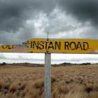 A weather-worn sign on Old Dunstan Rd. Photo by Stephen Jaquiery.