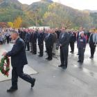 Arrowtown RSA president John Lindsay lays a wreath  at the Arrowtown and District War Memorial ...